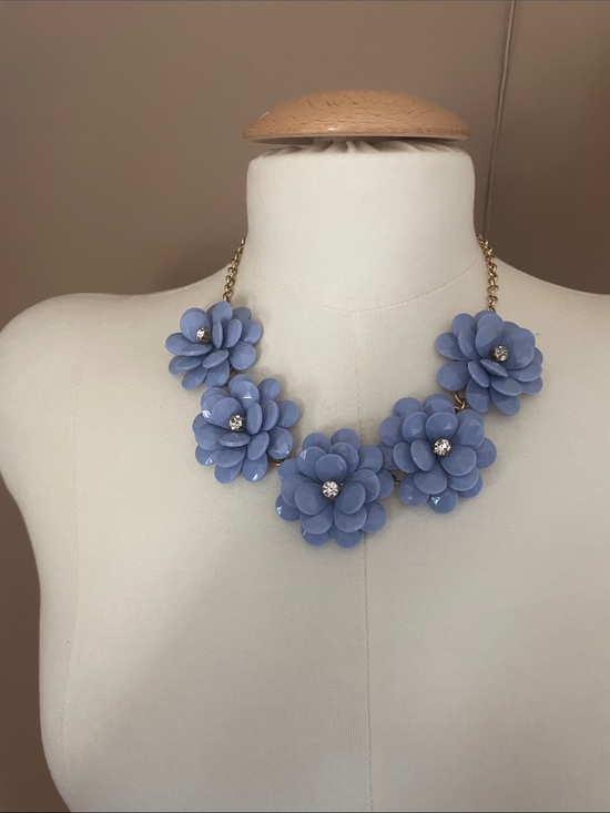 J. Crew Jewelry - j Crew  Floral Statement Necklace -